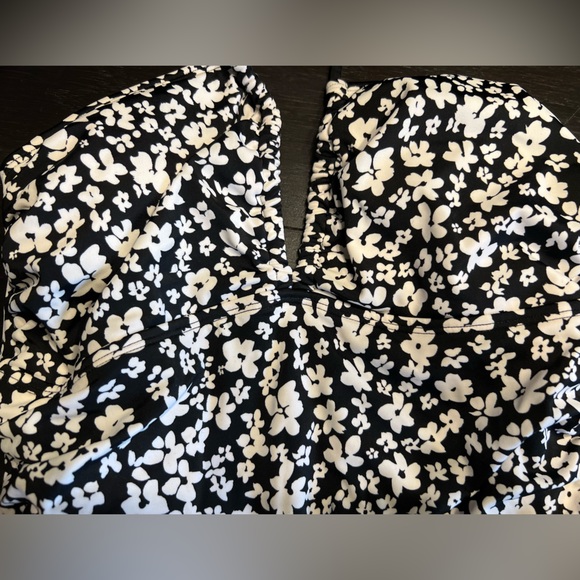 Joe Fresh Women’s One Piece Bathing Suit - Picture 2 of 7